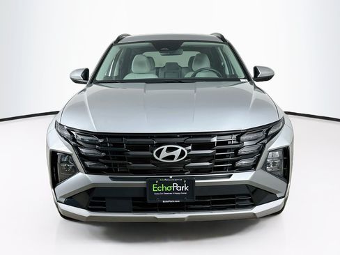 Used 2025 Hyundai Tucson SEL FWD image 2