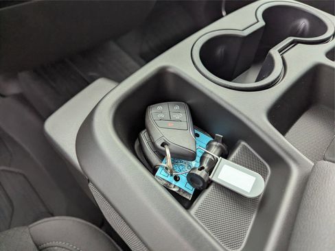 New 2026 GMC Sierra 1500 Elevation w/ LPO, Elevation Black Package image 25