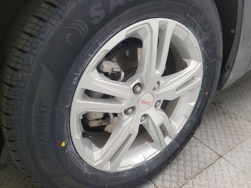 Used 2018 GMC Terrain SLE image 31