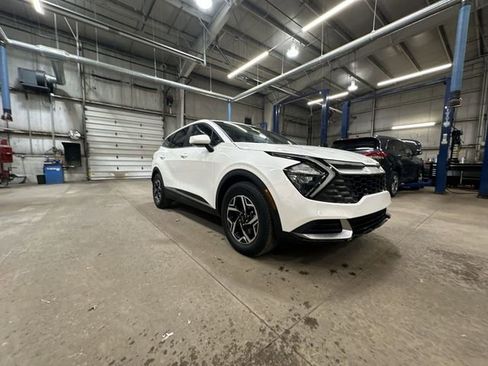 Certified 2023 Kia Sportage LX image 11