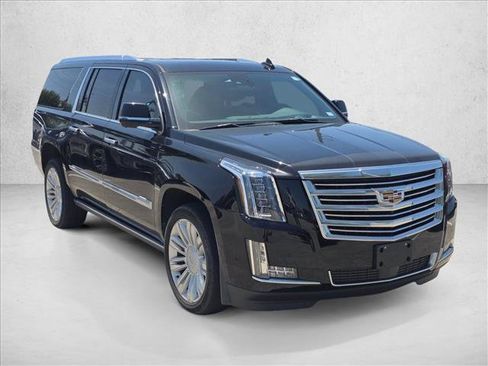 Used 2020 Cadillac Escalade ESV Platinum AWD/4WD image 3