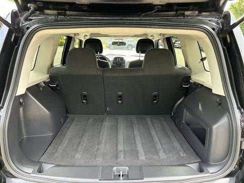 Used 2017 Jeep Patriot Sport AWD/4WD image 25