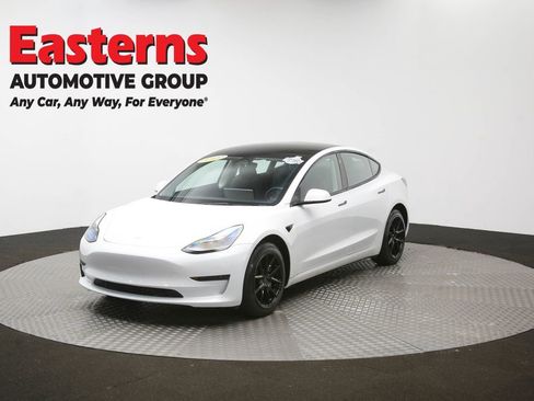 Used 2023 Tesla Model 3 Standard Range image 53
