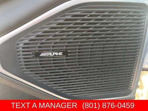Used 2024 Jeep Wagoneer L Series II w/ Flexible Seating Group AWD/4WD image 18