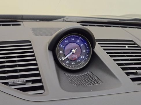 Used 2020 Porsche 911 Carrera S image 39