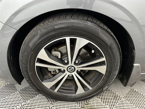 Used 2020 Nissan Sentra SV image 10