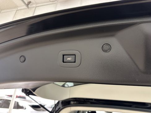 Used 2020 Nissan Armada SL w/ Premium Package image 74