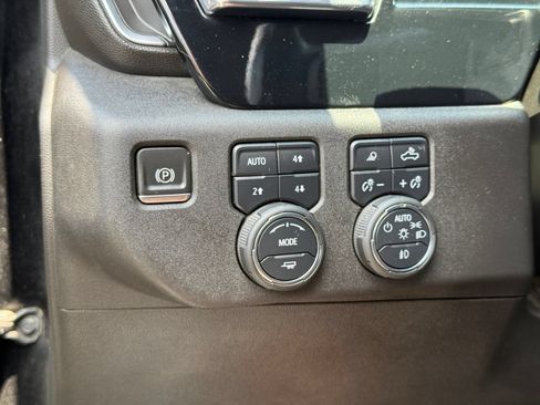 Used 2024 Chevrolet Silverado 2500 LT AWD/4WD image 27