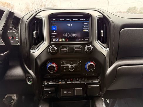 Used 2021 Chevrolet Silverado 1500 RST AWD/4WD image 33