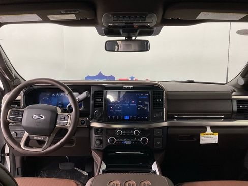 New 2026 Ford F250 King Ranch w/ Chrome Package AWD/4WD image 18