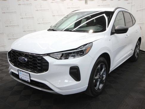 Used 2023 Ford Escape ST-Line AWD/4WD image 1