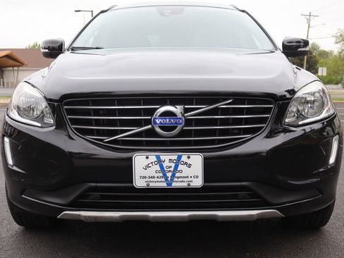 Used 2016 Volvo XC60 T6 w/ Climate Package AWD/4WD image 13