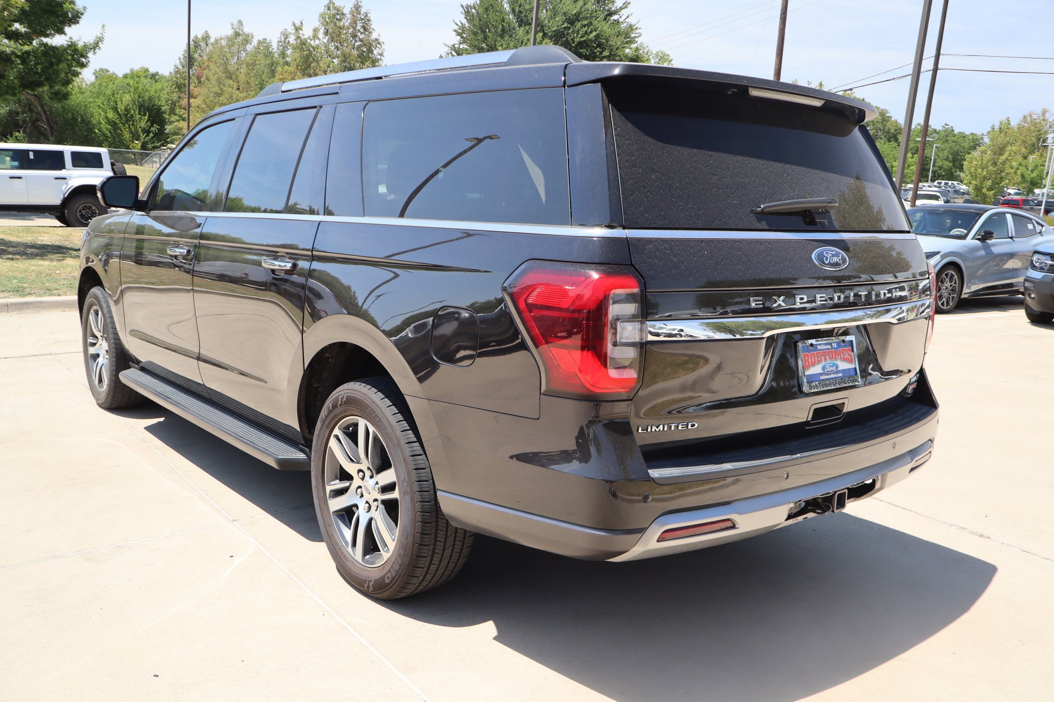 Used 2024 Ford Expedition Max Limited RWD image 7