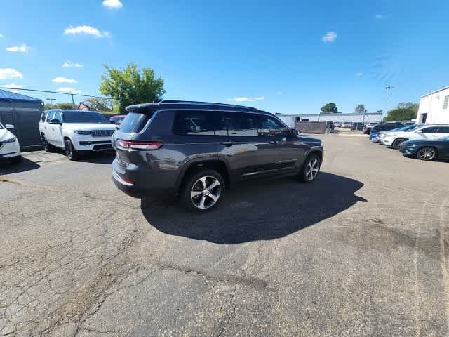 Used 2023 Jeep Grand Cherokee L Limited AWD/4WD image 13