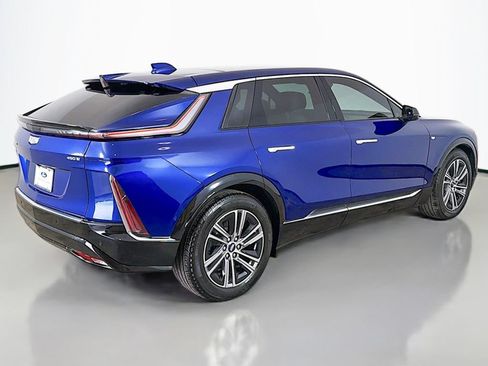 Used 2024 Cadillac Lyriq Luxury RWD image 13