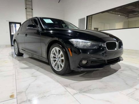 Used 2017 BMW 320i Sedan image 3