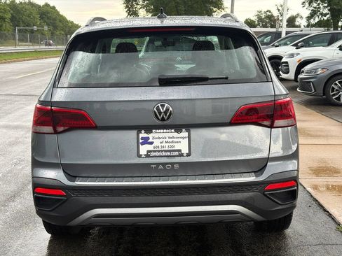 Certified 2023 Volkswagen Taos S FWD image 8