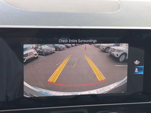 Certified 2021 Mercedes-Benz GLA 250 4MATIC image 18