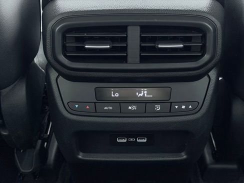 Used 2023 Honda Pilot EX-L image 25