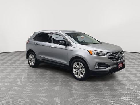 Used 2020 Ford Edge Titanium AWD/4WD image 34