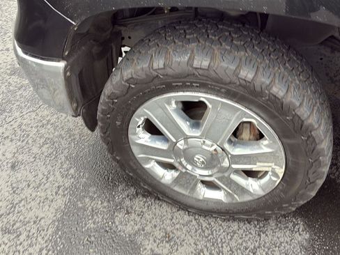 Used 2015 Toyota Tundra 1794 Edition image 23