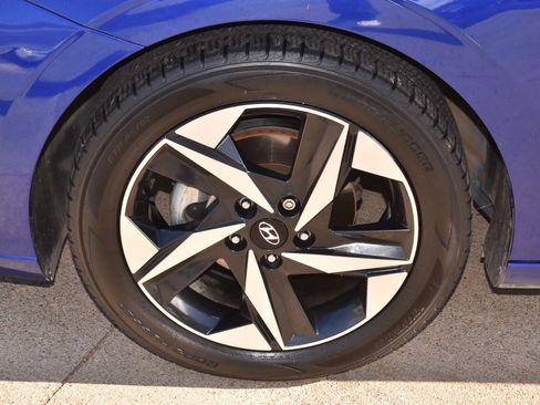 Used 2023 Hyundai Elantra SEL w/ Convenience Package image 33