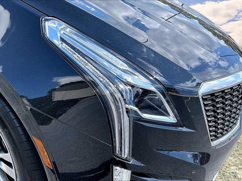 Certified 2023 Cadillac XT5 Premium Luxury AWD/4WD image 32