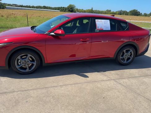 Used 2025 Kia K4 FWD image 6