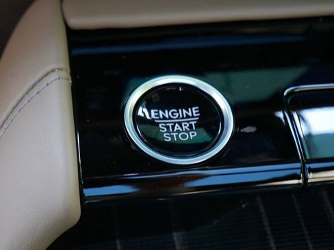 Used 2025 Lincoln Navigator L Black Label AWD/4WD image 29