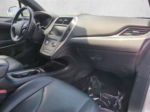 Used 2015 Lincoln MKC FWD image 27