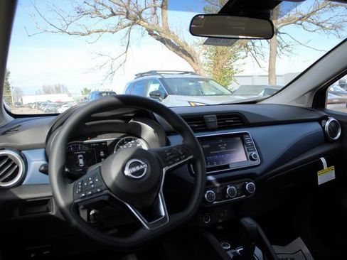 New 2025 Nissan Versa SV image 6
