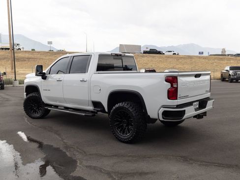 Used 2022 Chevrolet Silverado 3500 High Country w/ Z71 Off-Road Package image 4