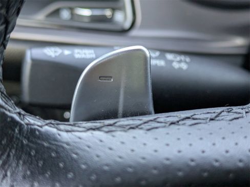 Used 2023 Dodge Challenger R/T image 27