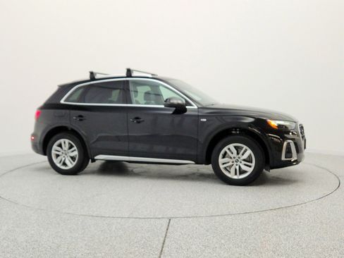Used 2023 Audi Q5 2.0T Premium w/ Convenience Package AWD/4WD image 4