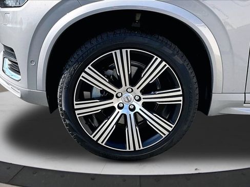 Used 2024 Volvo XC90 B5 Plus image 33