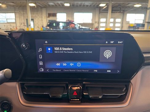 Used 2024 Chevrolet TrailBlazer LT w/ Driver Confidence Package image 17