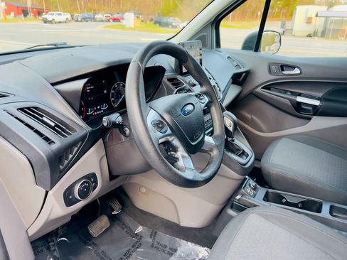 Used 2020 Ford Transit Connect XLT FWD image 17