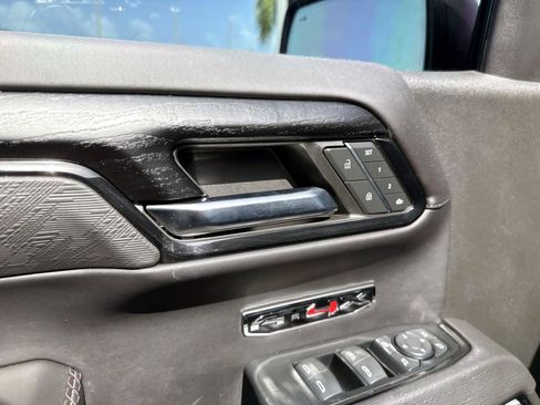 Used 2023 GMC Sierra 1500 AT4X AWD/4WD image 19