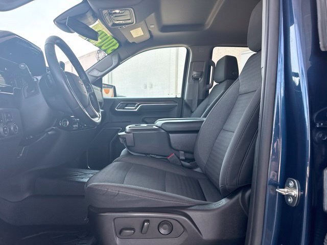 Used 2022 Chevrolet Silverado 1500 LT w/ Protection Package AWD/4WD image 14