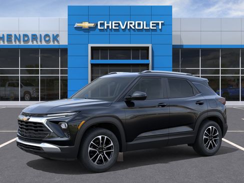 New 2026 Chevrolet TrailBlazer LT w/ Convenience Package FWD image 2