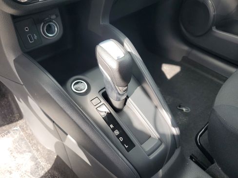 New 2025 Nissan Kicks Play S image 25