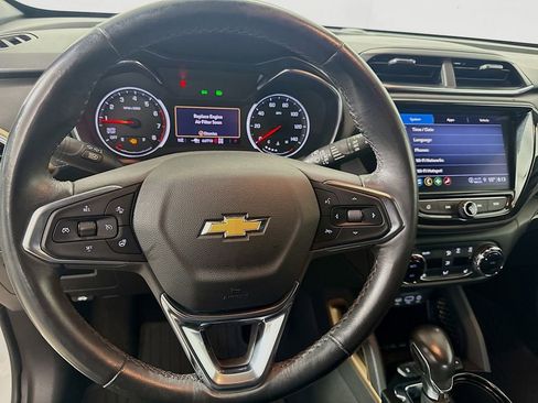 Used 2022 Chevrolet TrailBlazer ACTIV w/ Technology Package image 11