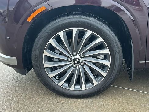 Used 2024 Hyundai Palisade Calligraphy image 7