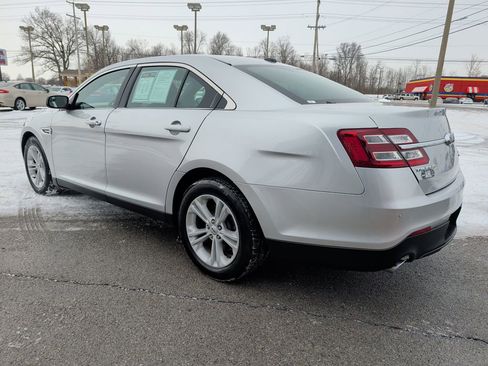 Used 2019 Ford Taurus SEL w/ Equipment Group 201A image 5