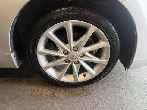 Used 2013 Toyota Prius V Five FWD image 29