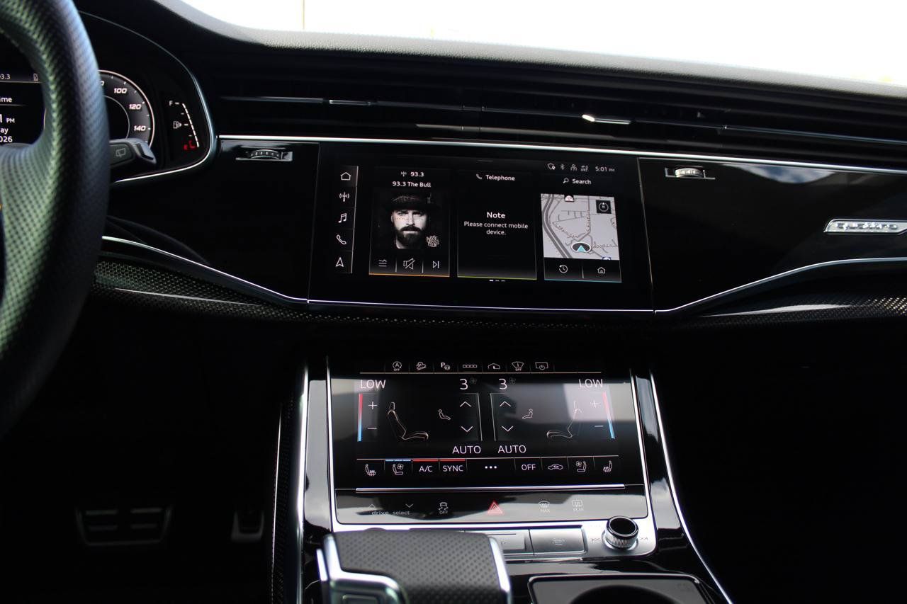 Used 2023 Audi SQ8 Prestige AWD/4WD image 19