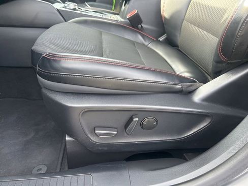 Used 2025 Ford Escape ST-Line image 21