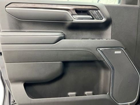 Used 2023 Chevrolet Silverado 1500 LTZ image 21