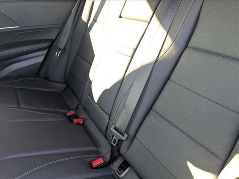 Used 2025 Mercedes-Benz GLE 350 4MATIC image 21