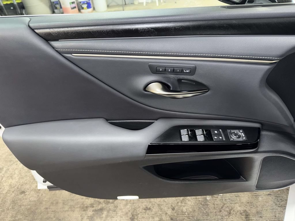 Used 2023 Lexus ES 350 w/ Premium Package FWD image 20